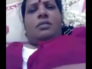 Kanchipuram Tamil 35 yrs old married temple celebrant Devanathan Subramani Iyer fucking 46 yrs old married hot and sexy ‘pookkaari’ Kala Rani aunty in lodge room porn video-01 @ 2009, September 14th # Part 1.